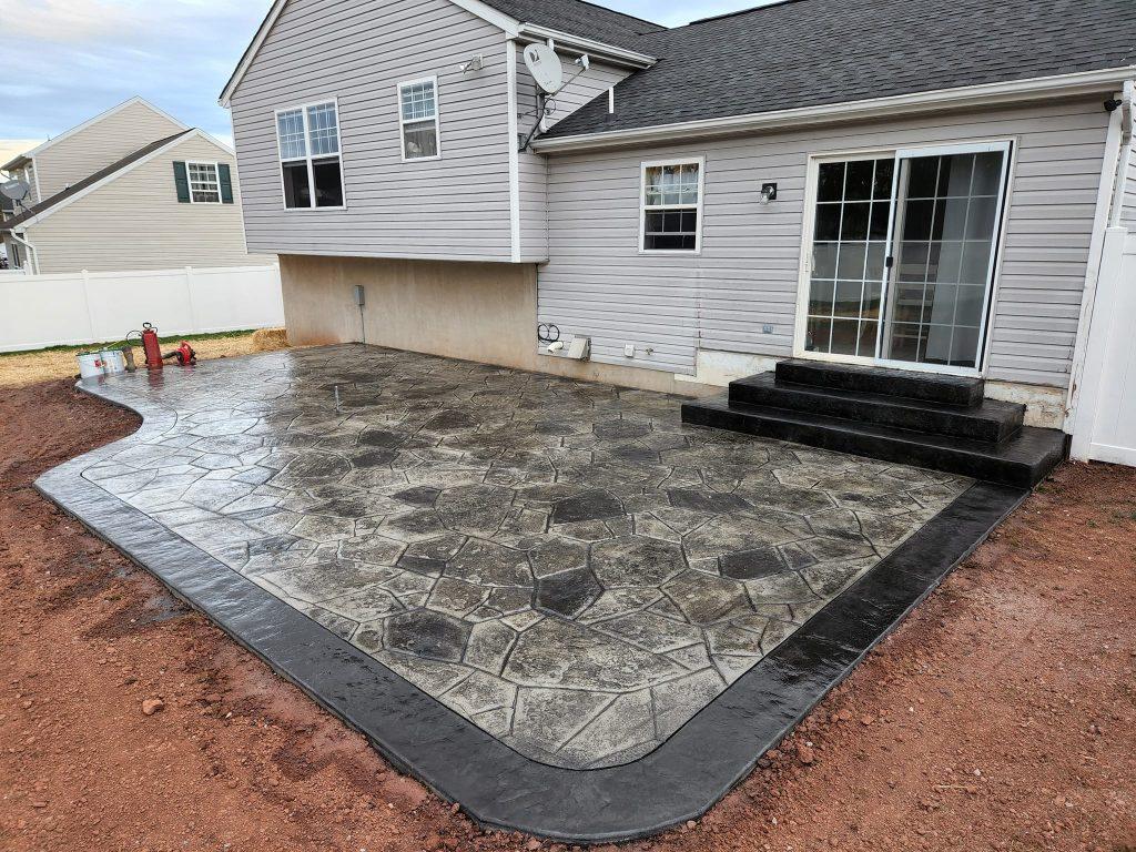 Flagstone Patio With Dark Gray Border